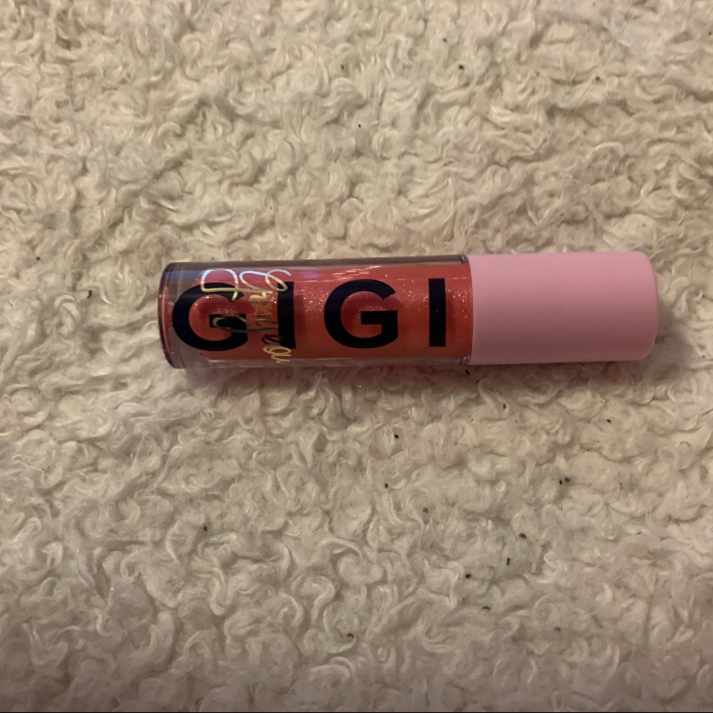 SOLD‼️‼️ Mini Makeup Haul! - Picture 7 of 8